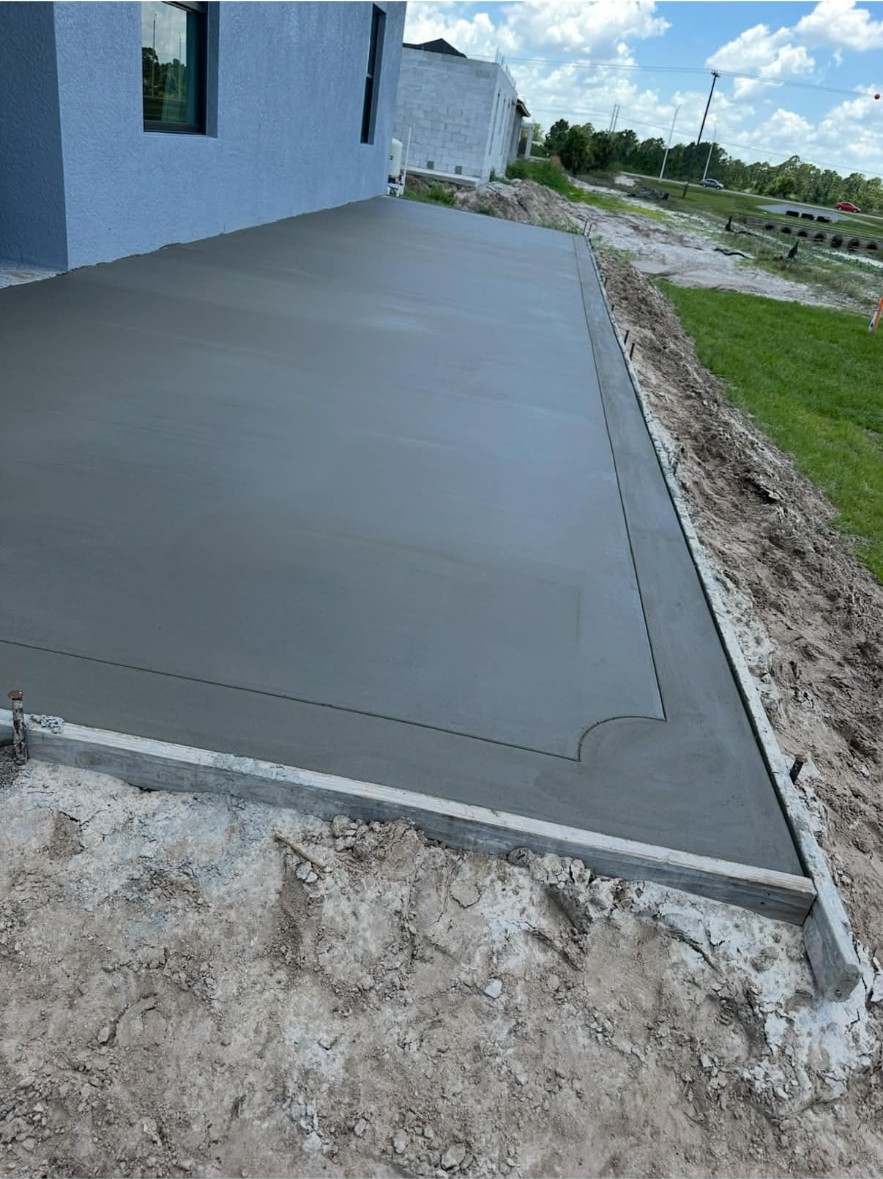 Large back patio pad, floated smooth with formed edges